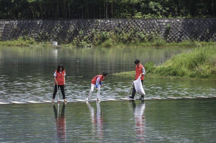 “基層科長”難管“國企廳官”